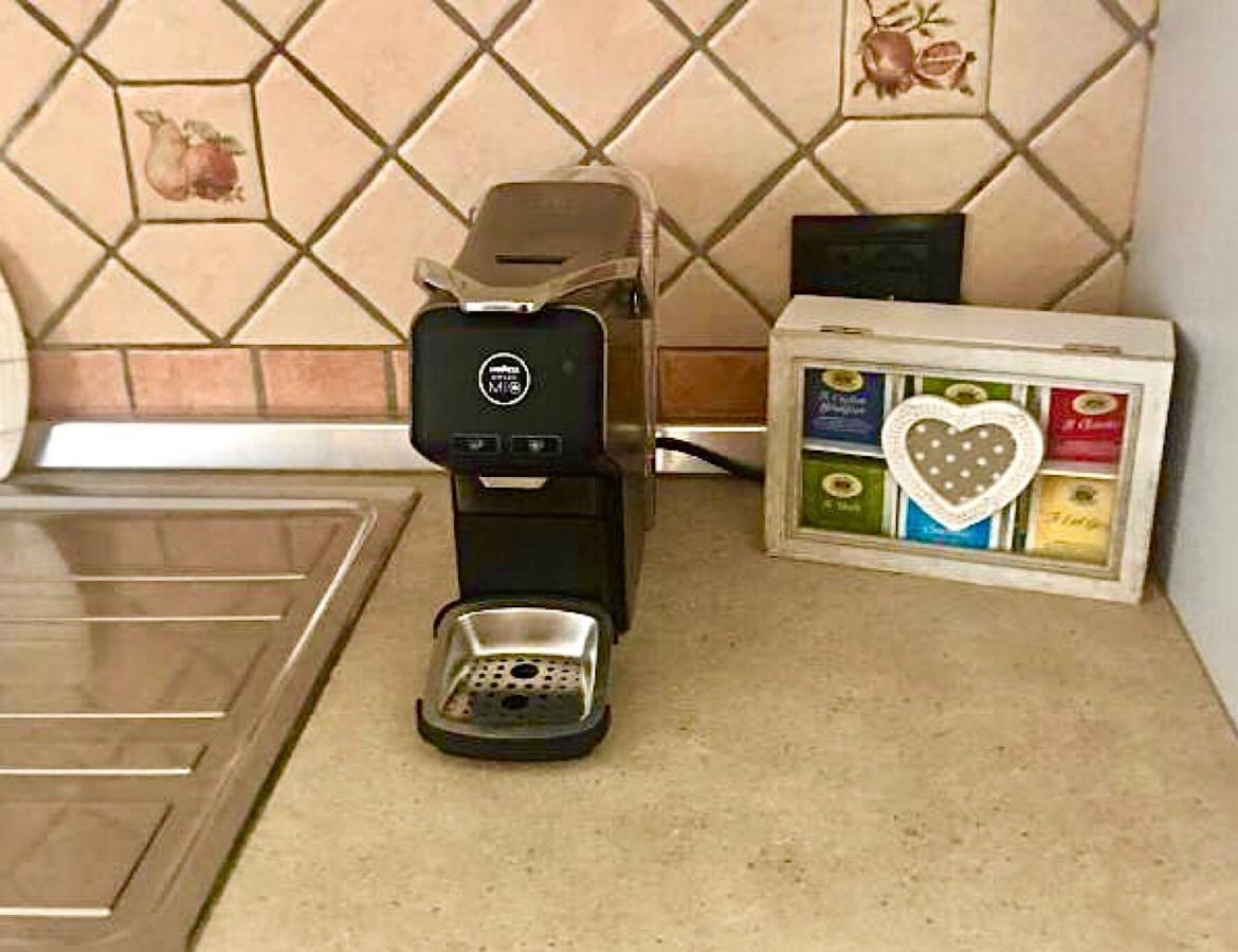 Presso La Maison De Gioel Usufruirai Di Un Appartamento Indipendente Dotato Di Uso Cucina E Lavatrice Arredato In Maniera Funzionale Situato In Ottima Posizione Vicino A Supermercati Caffetterie Pasticcerie Bar Pizzerie E Tanti Altri Servizi Olbia Zewnętrze zdjęcie